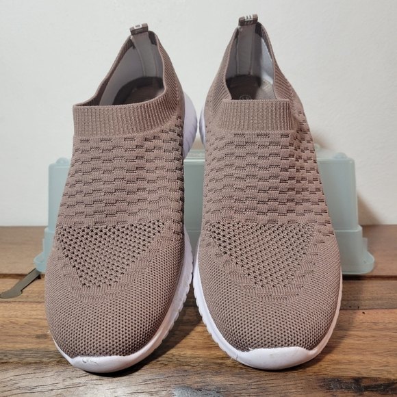 Tiosebon Shoes - Tiosebon Unisex slip on knitted walking shoes Size 41 (women's 9.5 and men's 8)